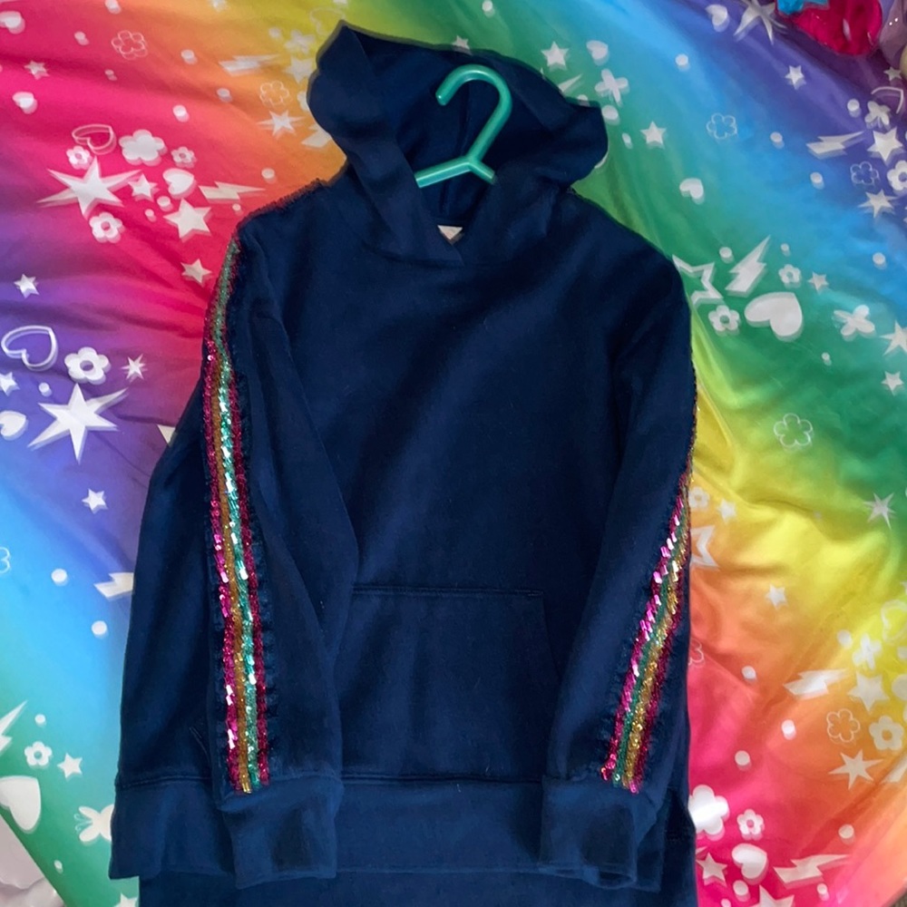 Navy hoodie with sequence